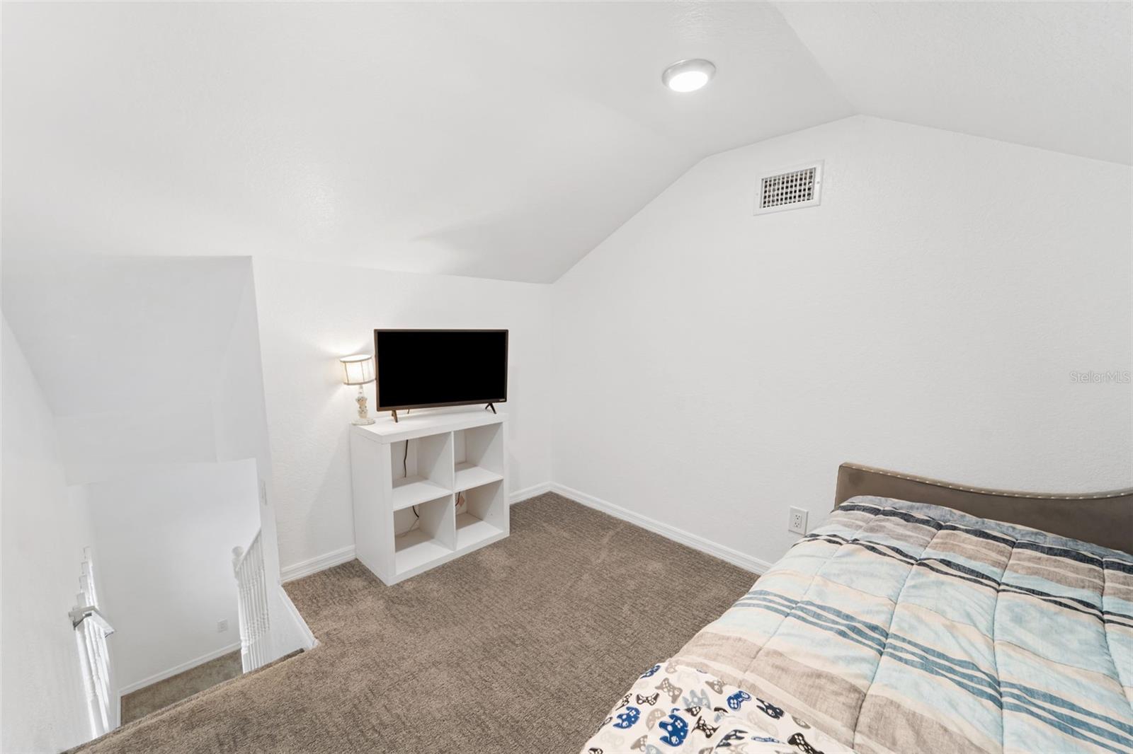 Image 40 of 83 For 13854 77th Avenue
