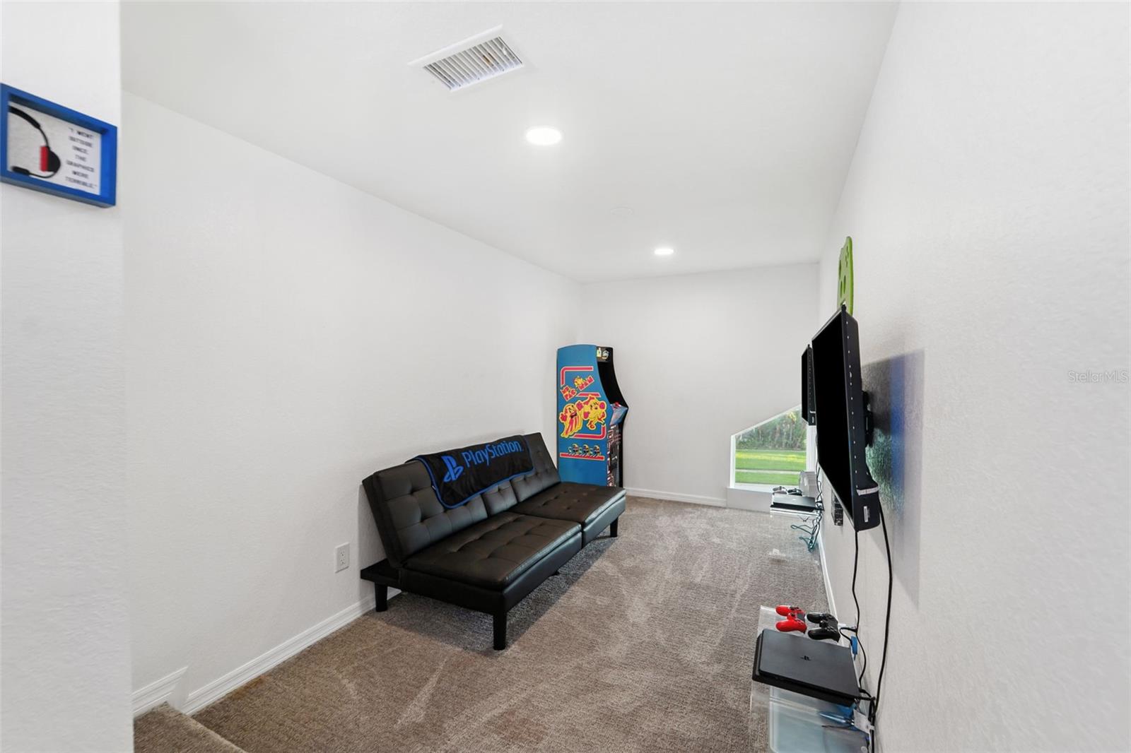 Image 42 of 83 For 13854 77th Avenue