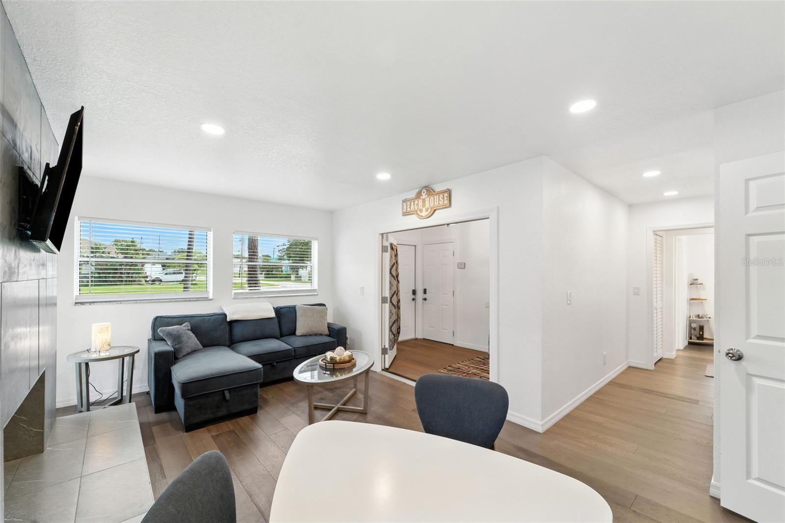 Image 61 of 83 For 13854 77th Avenue