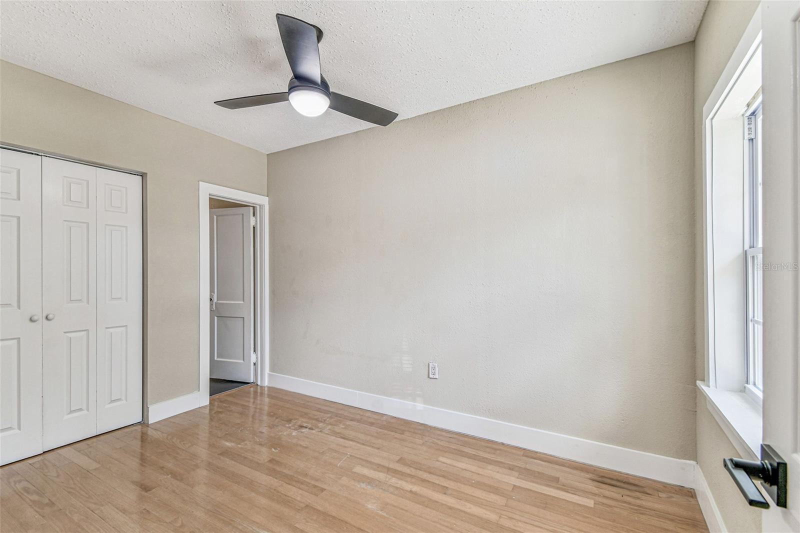 Image 21 of 25 For 3003 Palmira Avenue