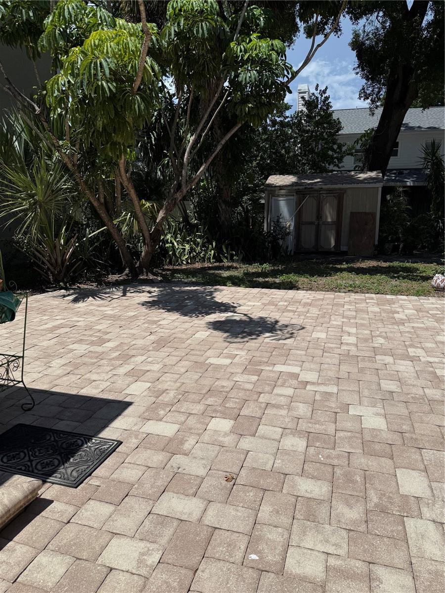 Image 9 of 9 For 3003 Palmira Avenue