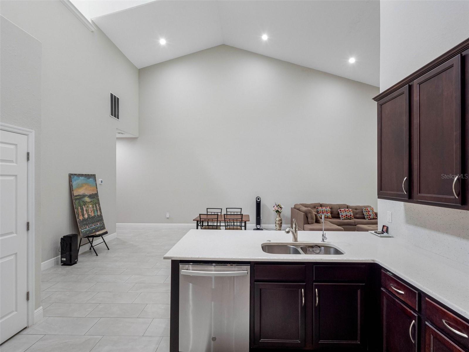 Image 15 of 94 For 29817 Ganga Way