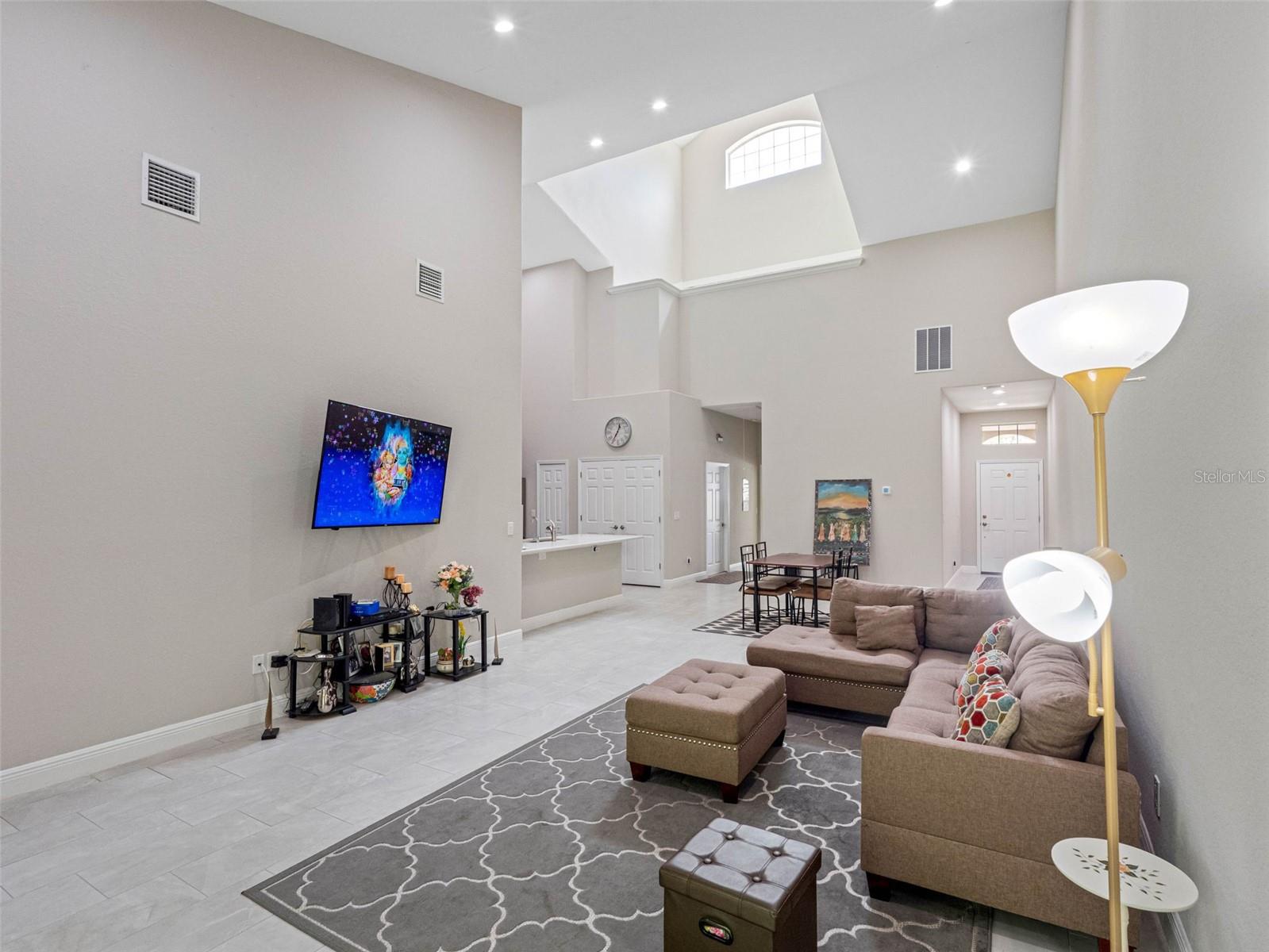 Image 17 of 94 For 29817 Ganga Way