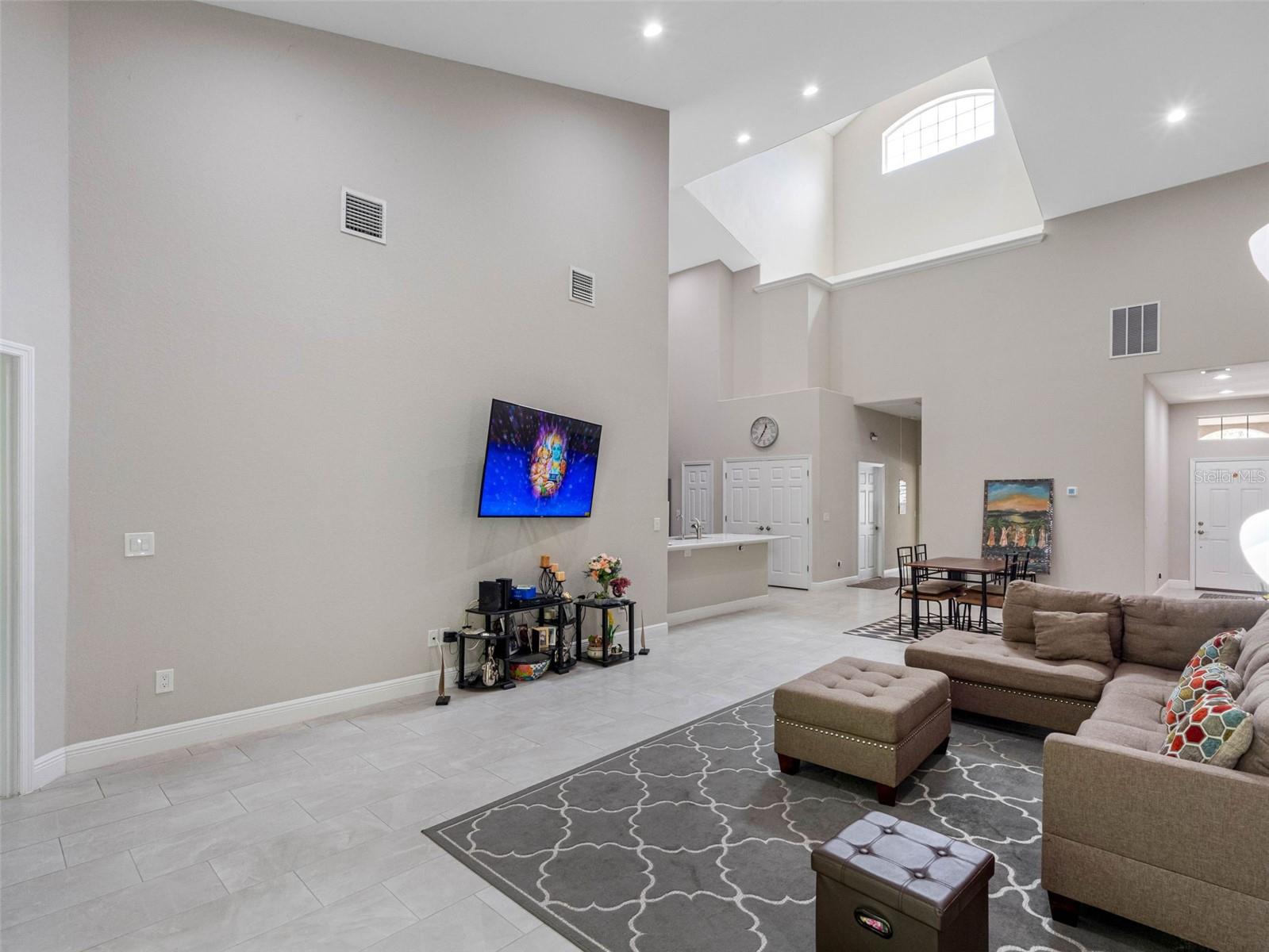 Image 18 of 94 For 29817 Ganga Way