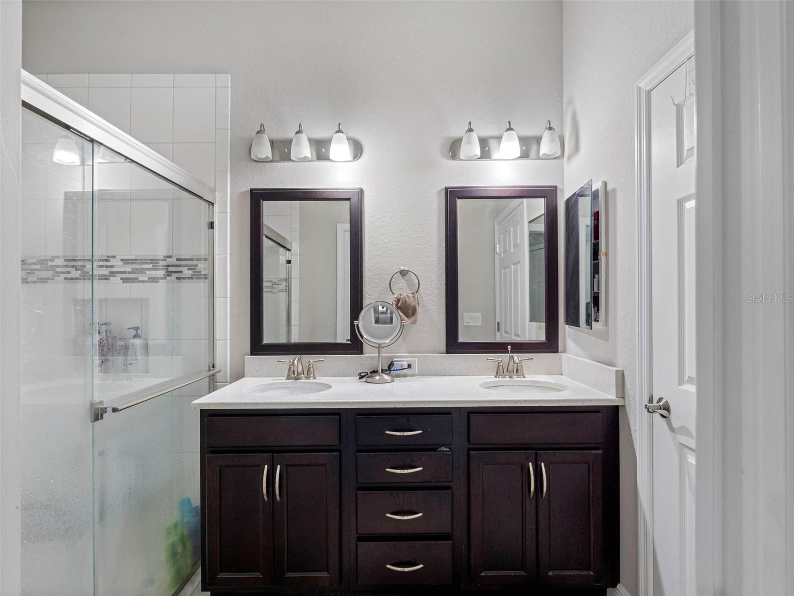 Image 27 of 94 For 29817 Ganga Way