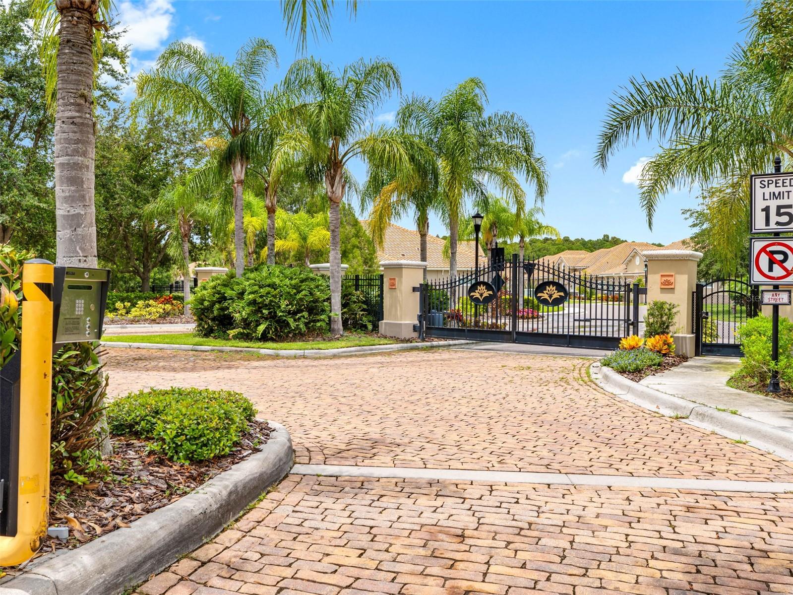 Image 37 of 94 For 29817 Ganga Way