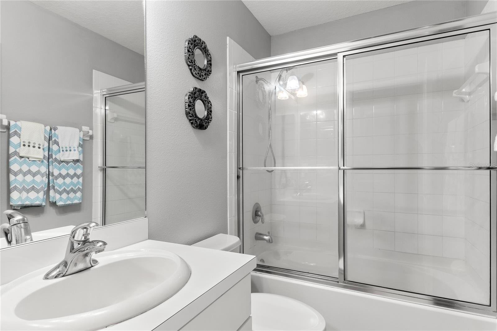 Image 13 of 23 For 13137 Kings Crossing Drive
