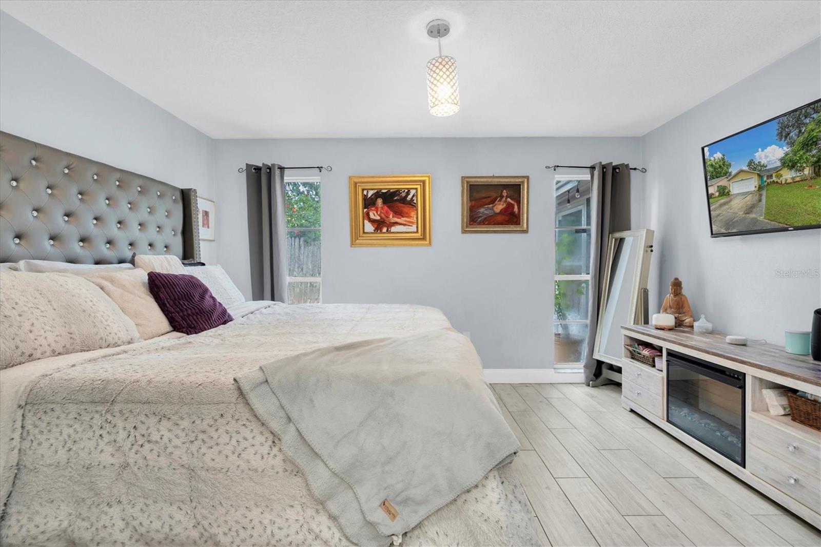 Image 13 of 32 For 7802 Bristol Court N