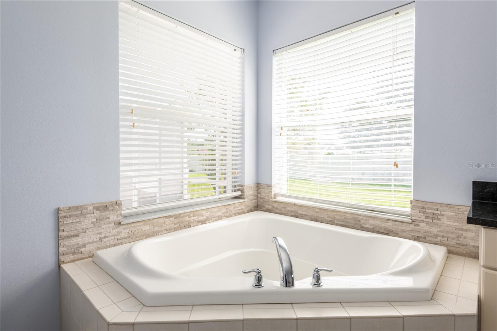 Image 11 of 20 For 6518 Paw Place