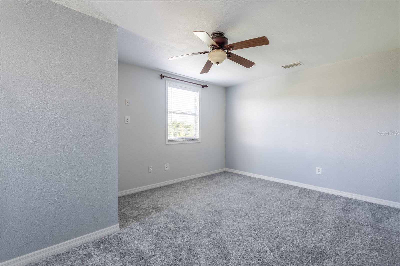 Image 14 of 20 For 6518 Paw Place