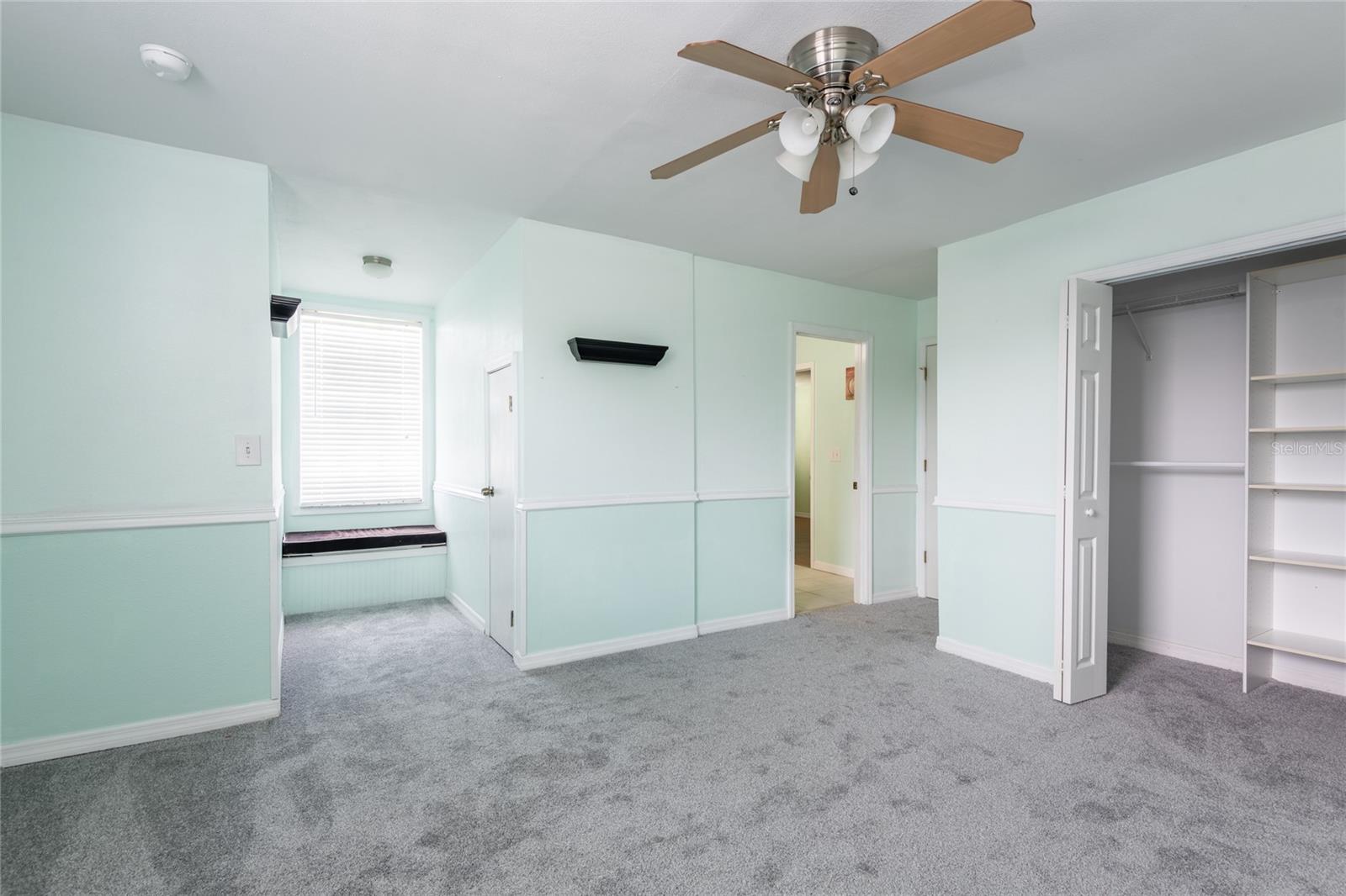 Image 16 of 20 For 6518 Paw Place