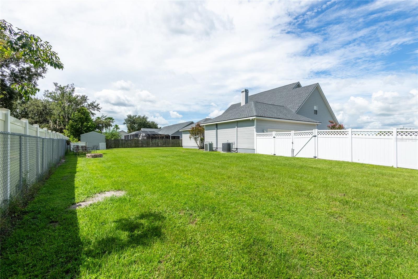 Image 17 of 20 For 6518 Paw Place