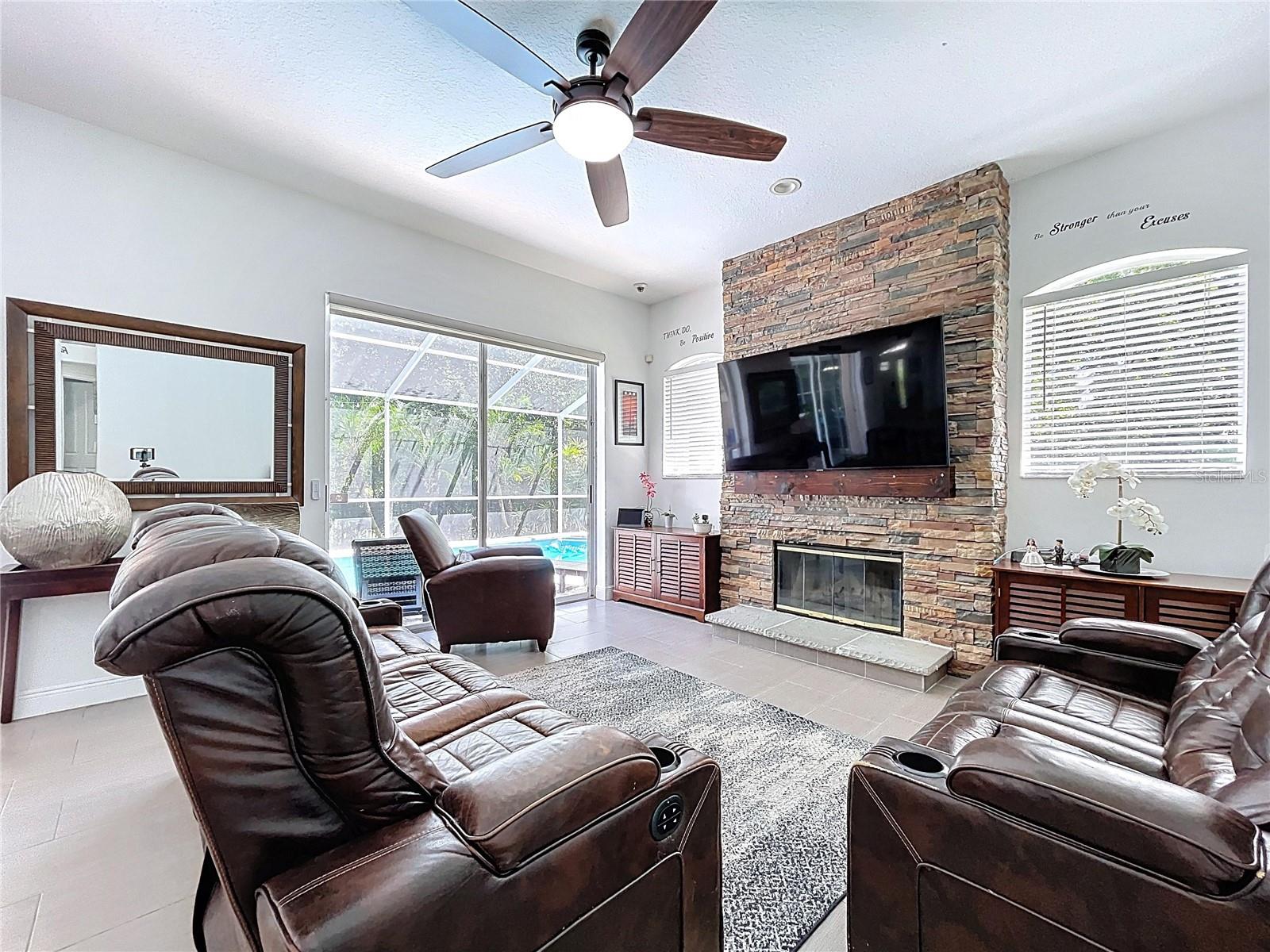 Listing photo id 17 for 10615 Chambers Drive