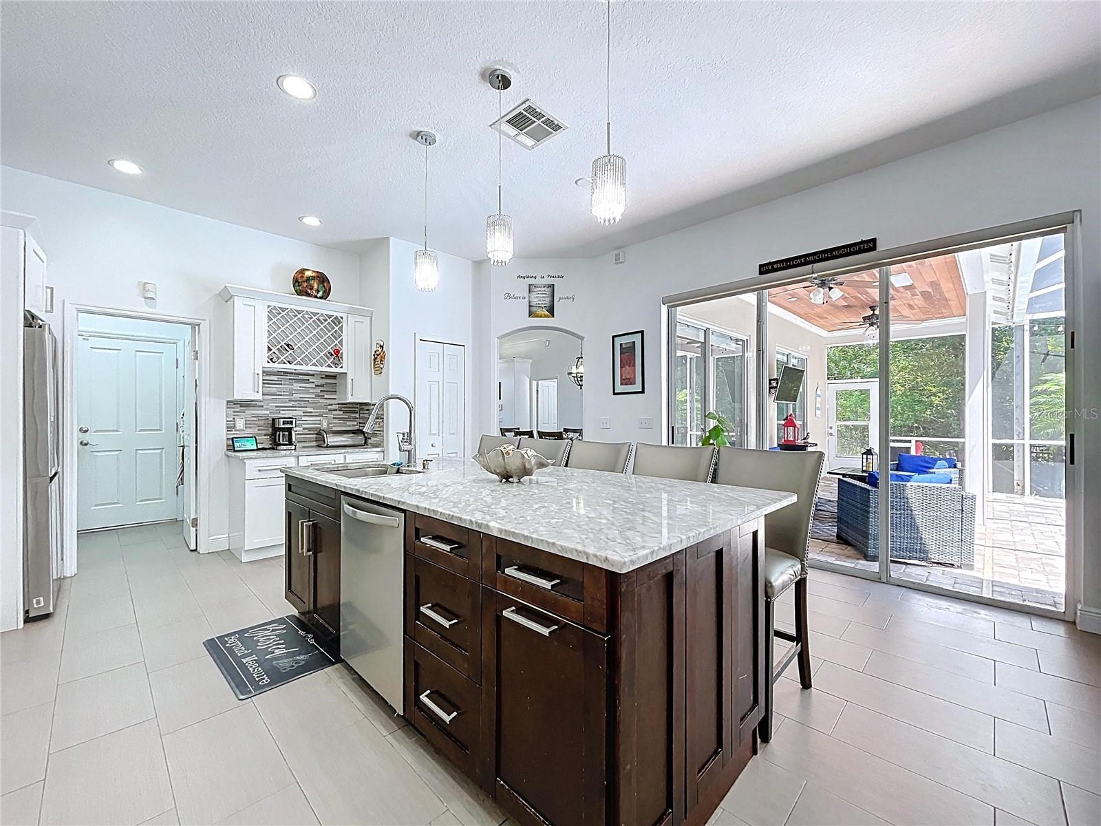 Listing photo id 25 for 10615 Chambers Drive