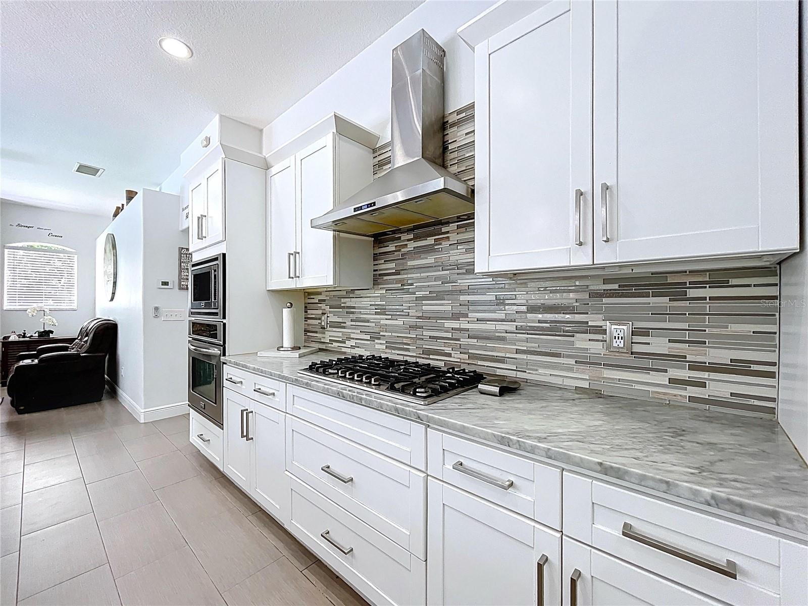 Listing photo id 27 for 10615 Chambers Drive