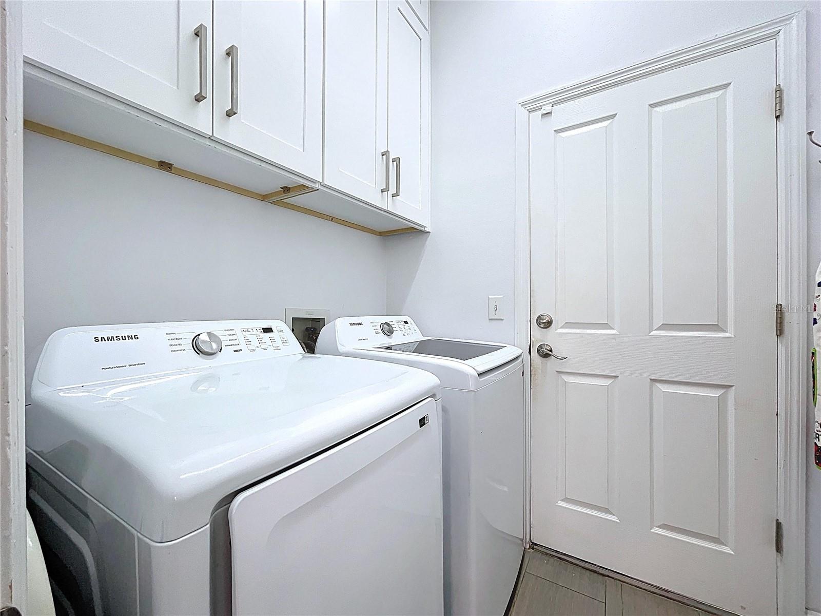 Listing photo id 31 for 10615 Chambers Drive