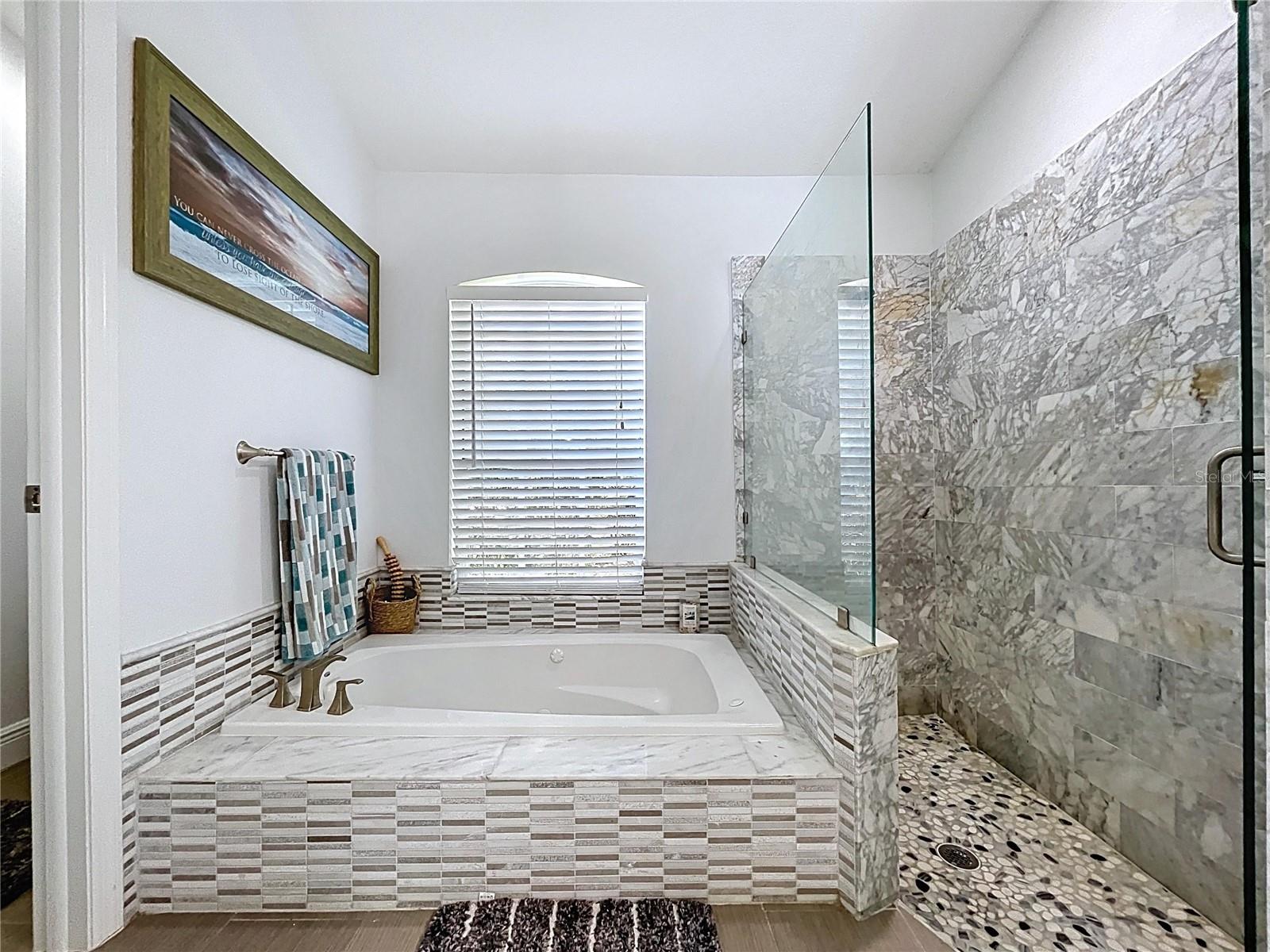 Listing photo id 38 for 10615 Chambers Drive