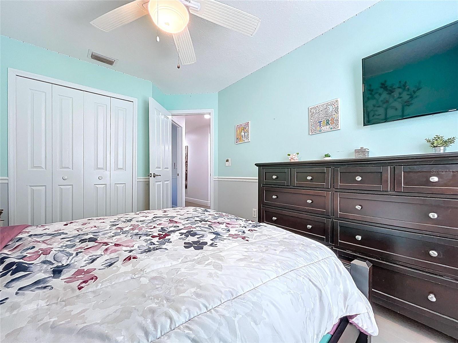 Listing photo id 52 for 10615 Chambers Drive