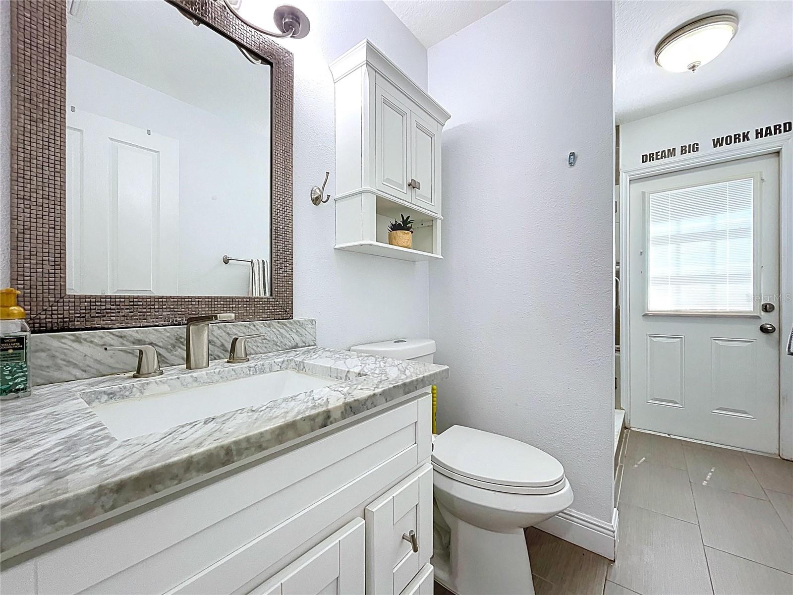 Listing photo id 55 for 10615 Chambers Drive