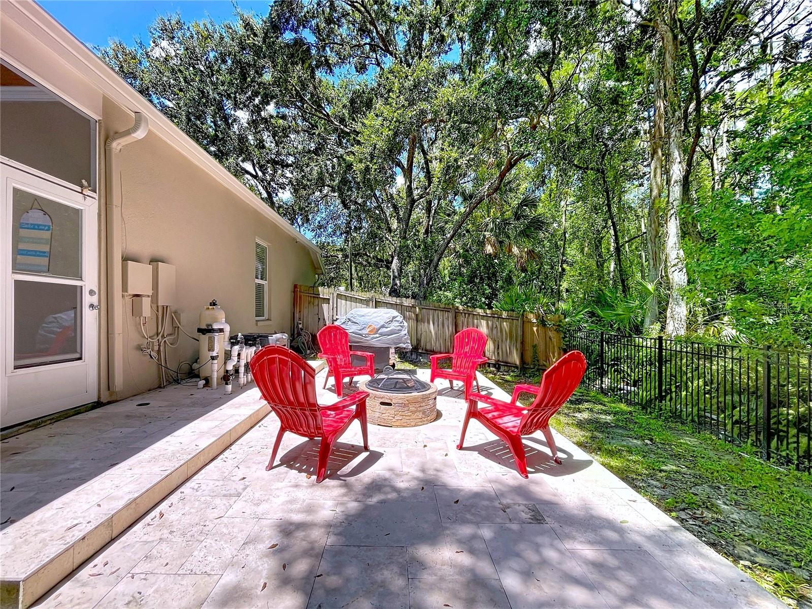 Listing photo id 60 for 10615 Chambers Drive