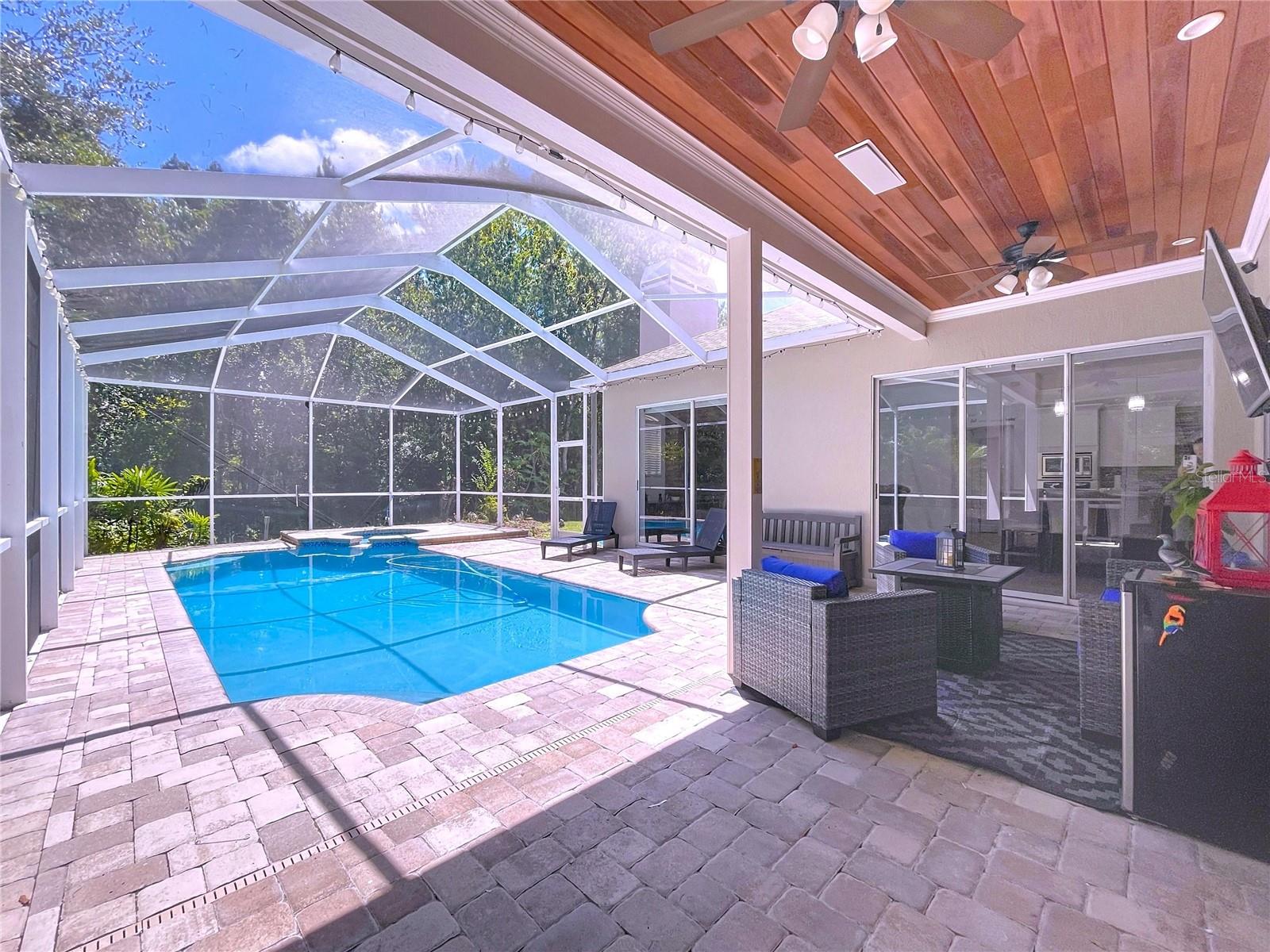 Listing photo id 64 for 10615 Chambers Drive