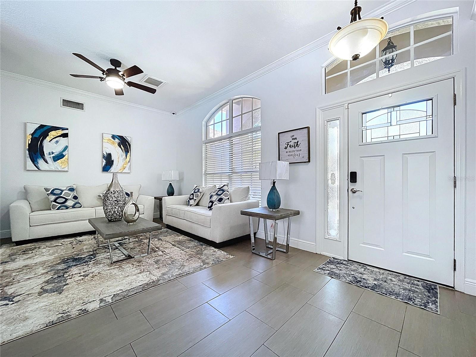 Listing photo id 7 for 10615 Chambers Drive