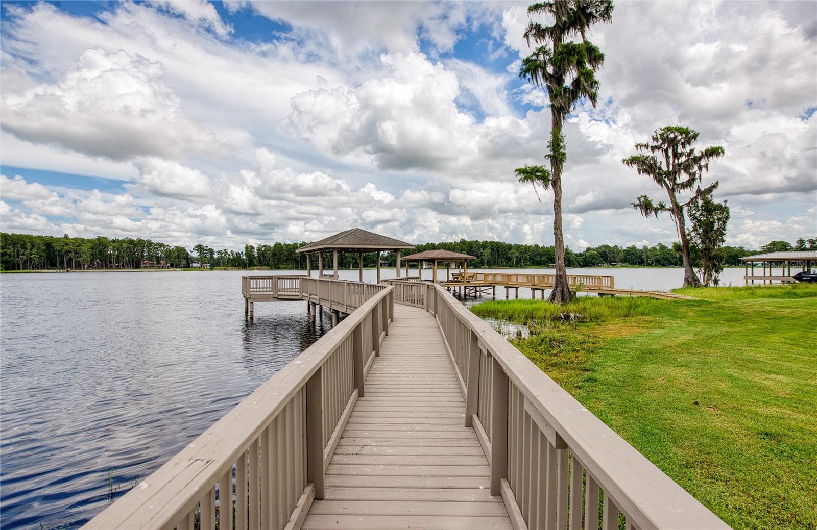 Image 17 of 81 For 1312 Wyndham Lakes Drive