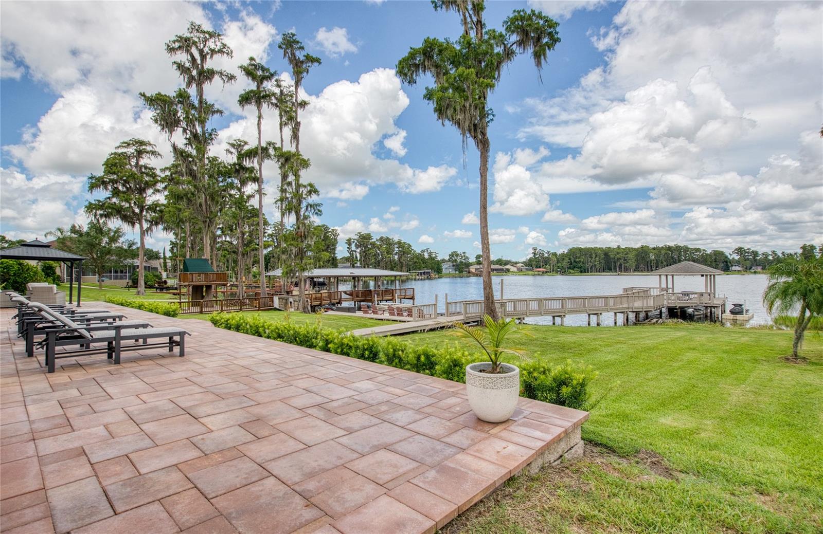 Image 32 of 81 For 1312 Wyndham Lakes Drive