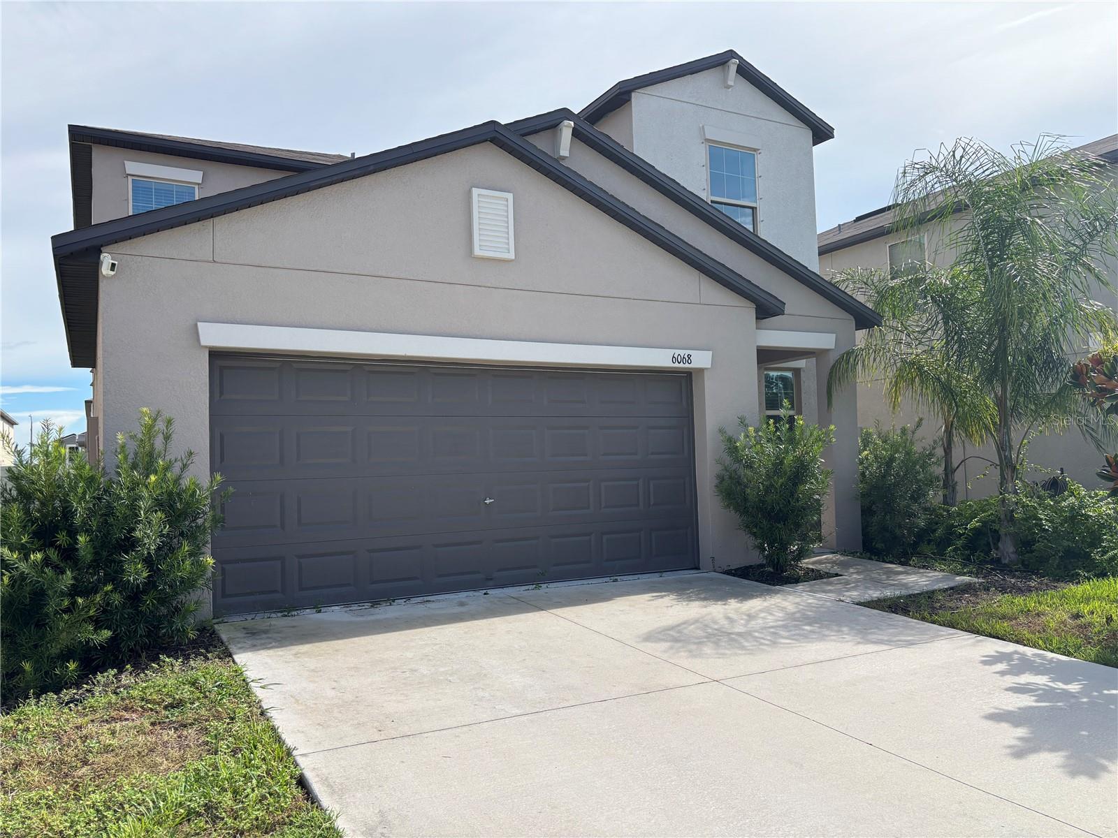 Image 3 of 32 For 6068 Apple Snail Avenue