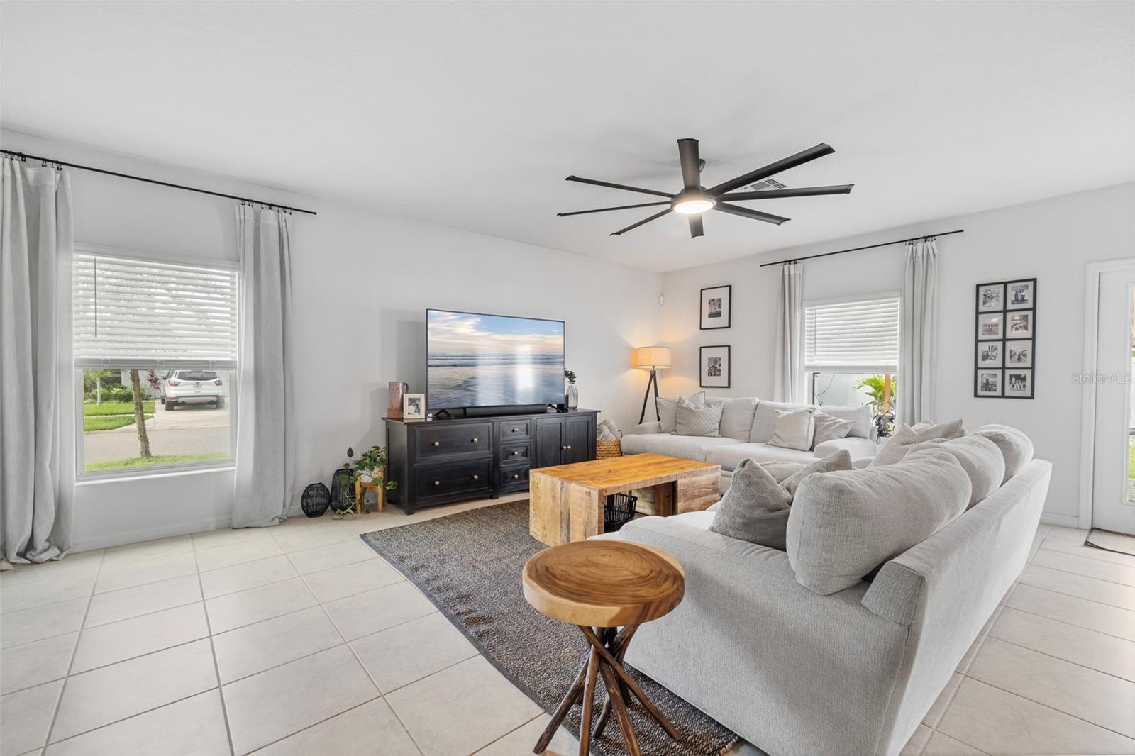 Image 11 of 94 For 4311 Romano Busciglio Street