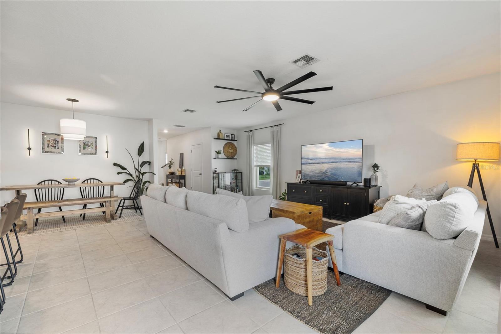 Image 13 of 94 For 4311 Romano Busciglio Street