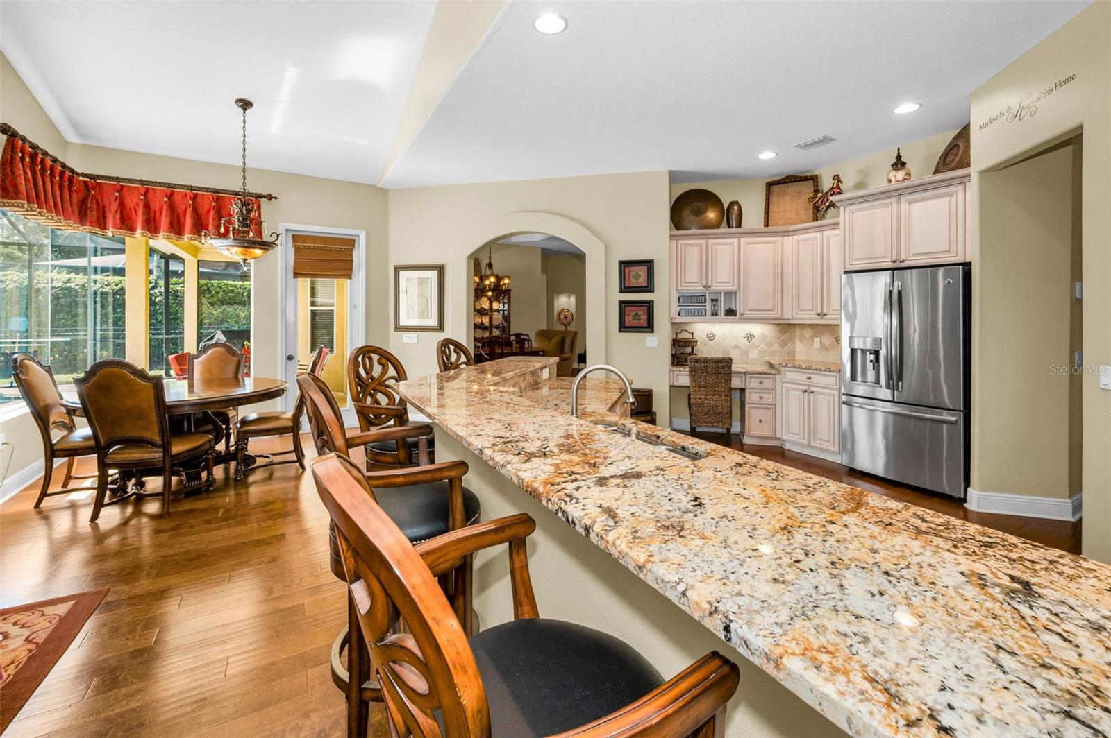 Listing photo id 8 for 1400 Lake Polo Drive