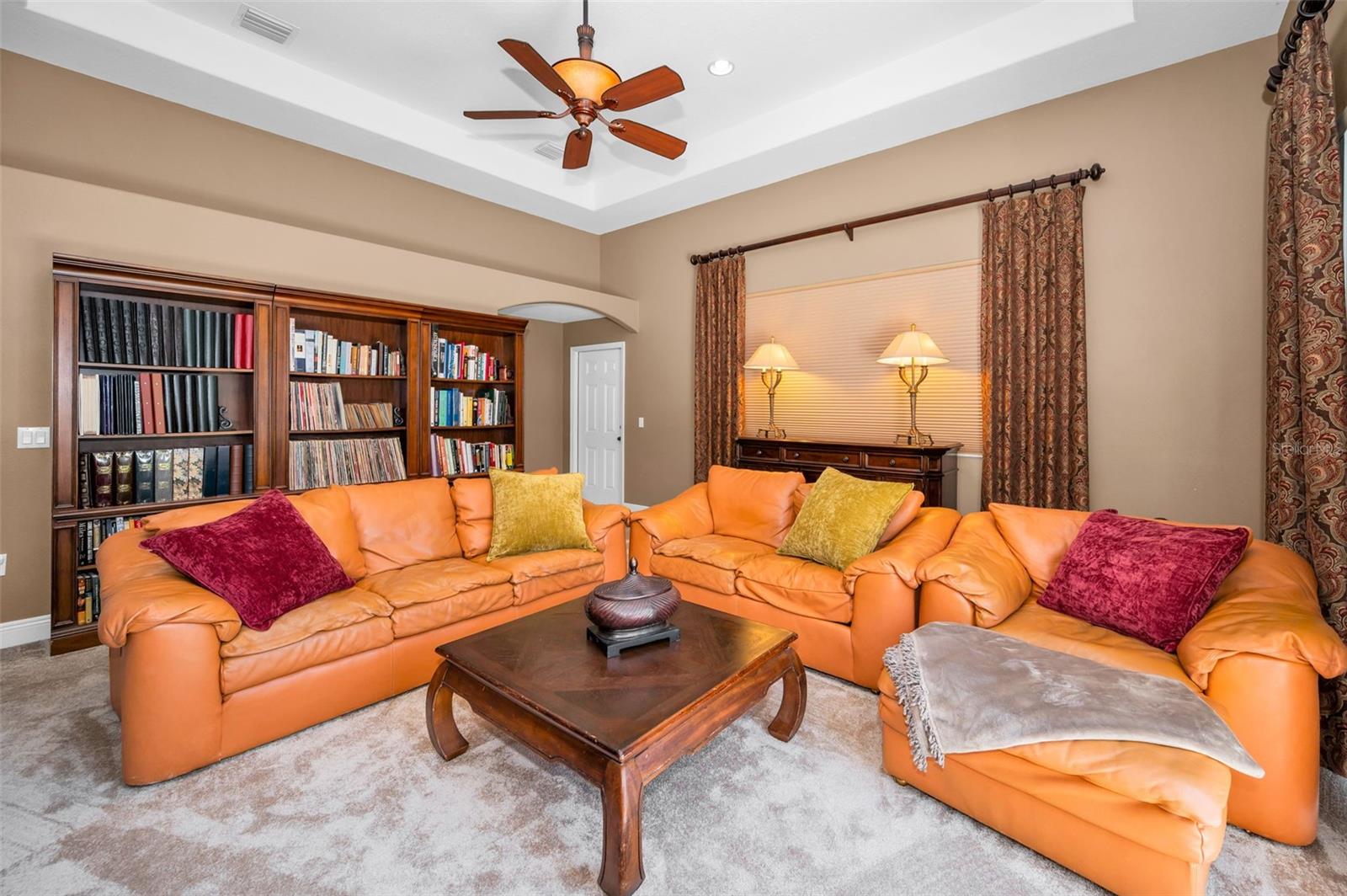 Listing photo id 13 for 1400 Lake Polo Drive