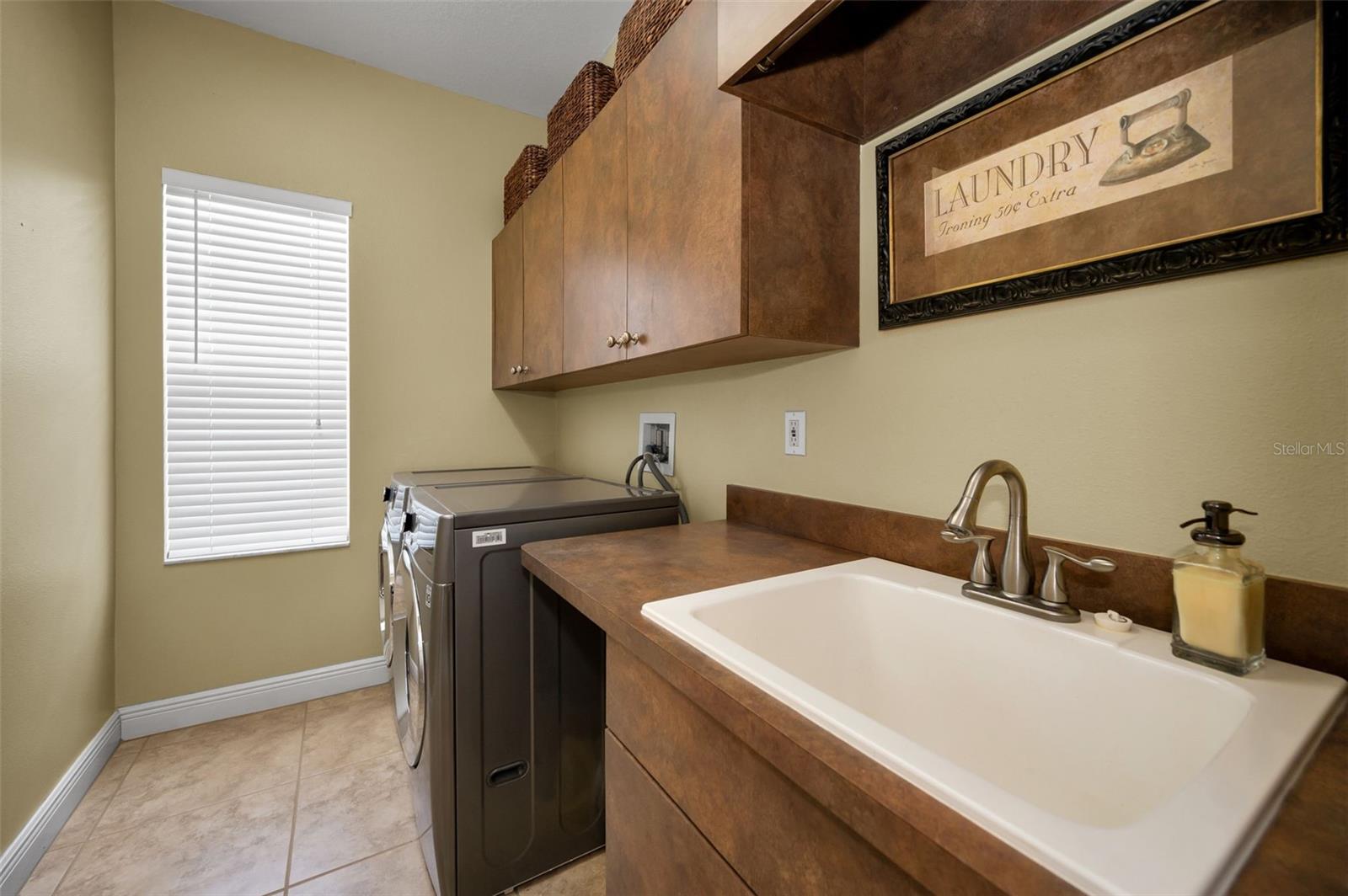Listing photo id 27 for 1400 Lake Polo Drive
