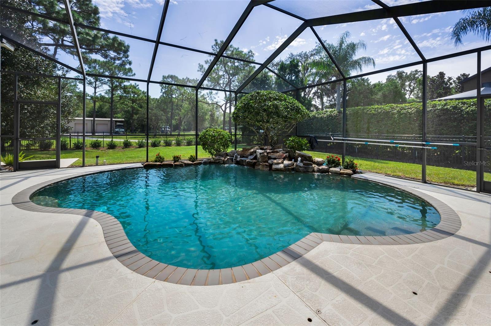 Listing photo id 29 for 1400 Lake Polo Drive