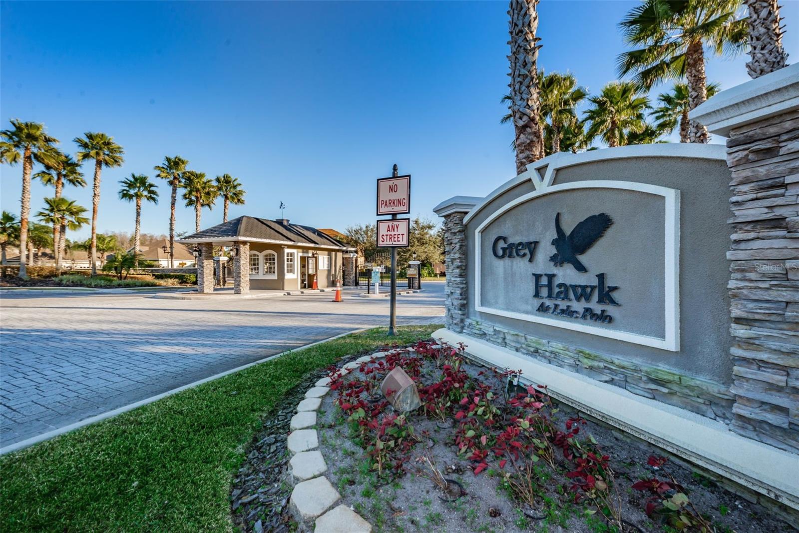 Listing photo id 39 for 1400 Lake Polo Drive