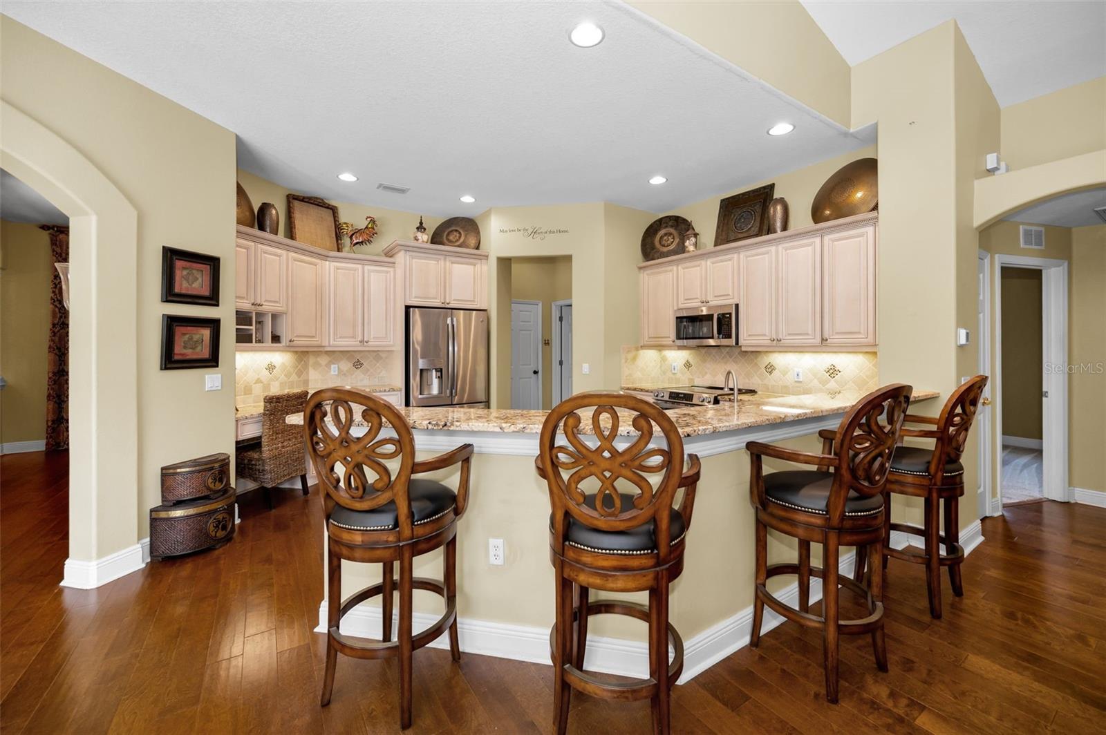 Listing photo id 5 for 1400 Lake Polo Drive