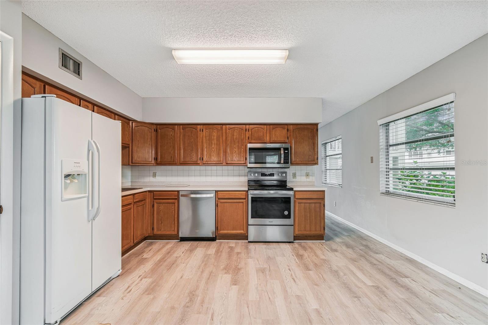 Image 11 of 60 For 2221 Swedish Drive 1