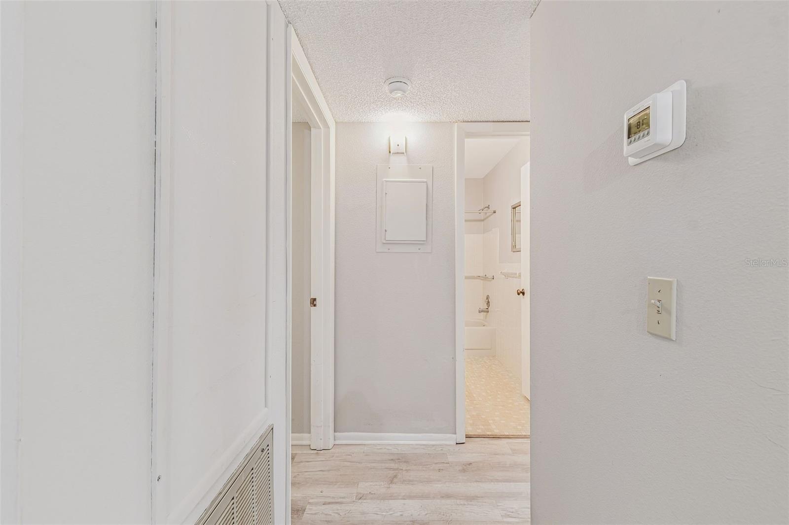 Image 8 of 60 For 2221 Swedish Drive 1