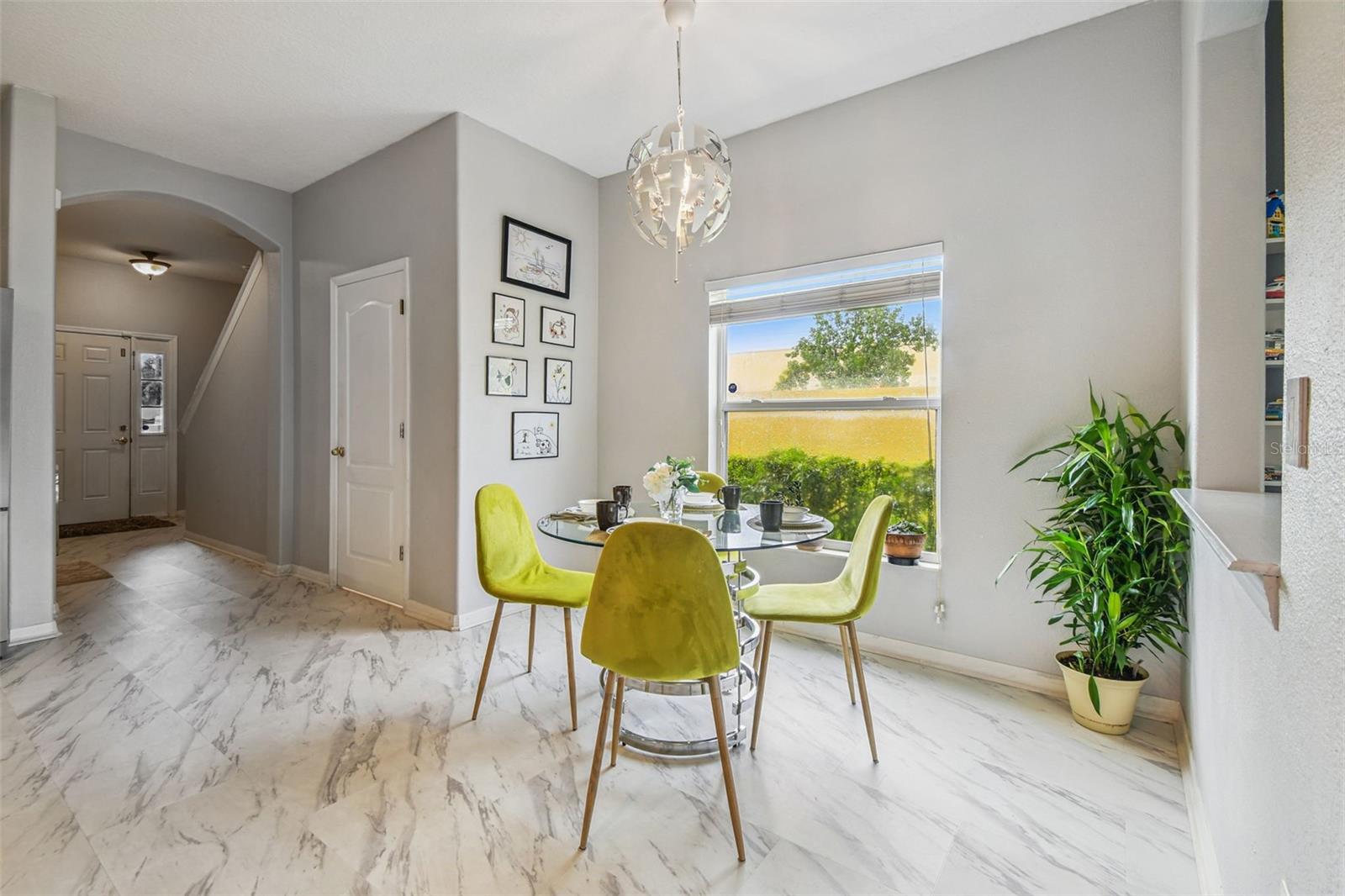 Image 13 of 42 For 1112 Andrew Aviles Circle