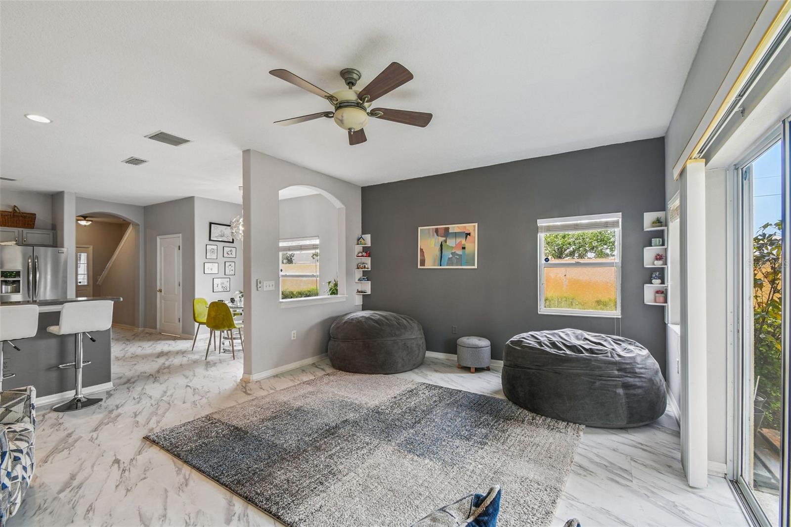 Image 18 of 42 For 1112 Andrew Aviles Circle