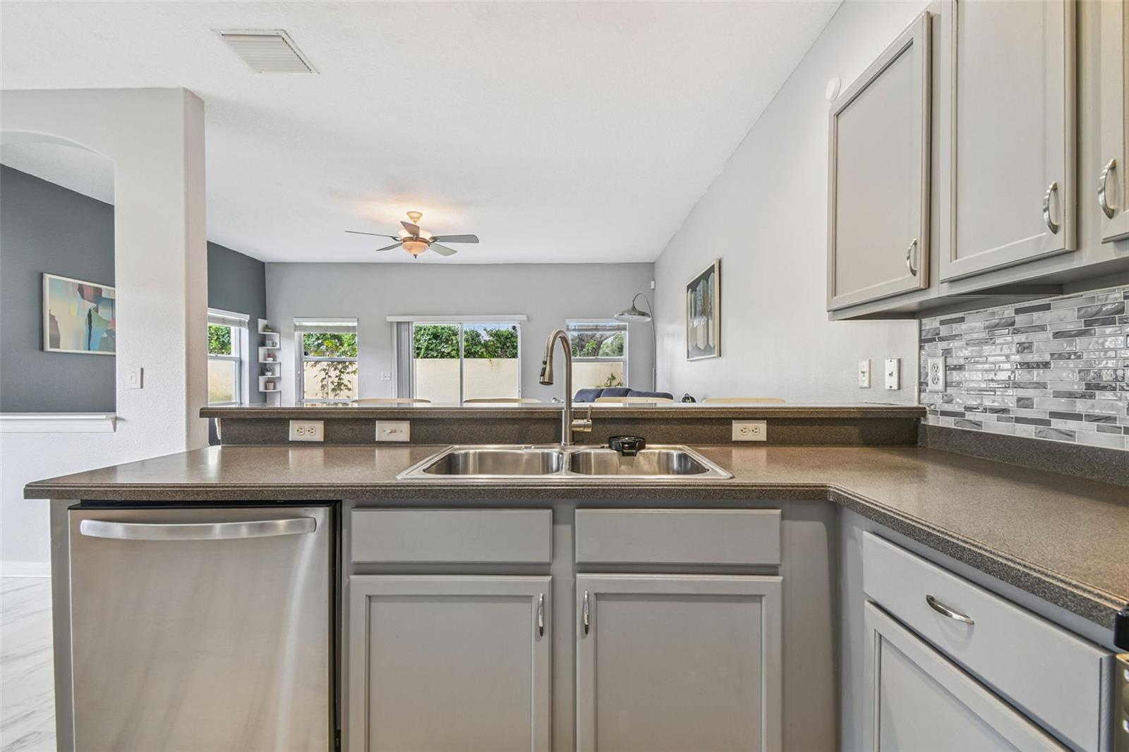 Image 9 of 42 For 1112 Andrew Aviles Circle