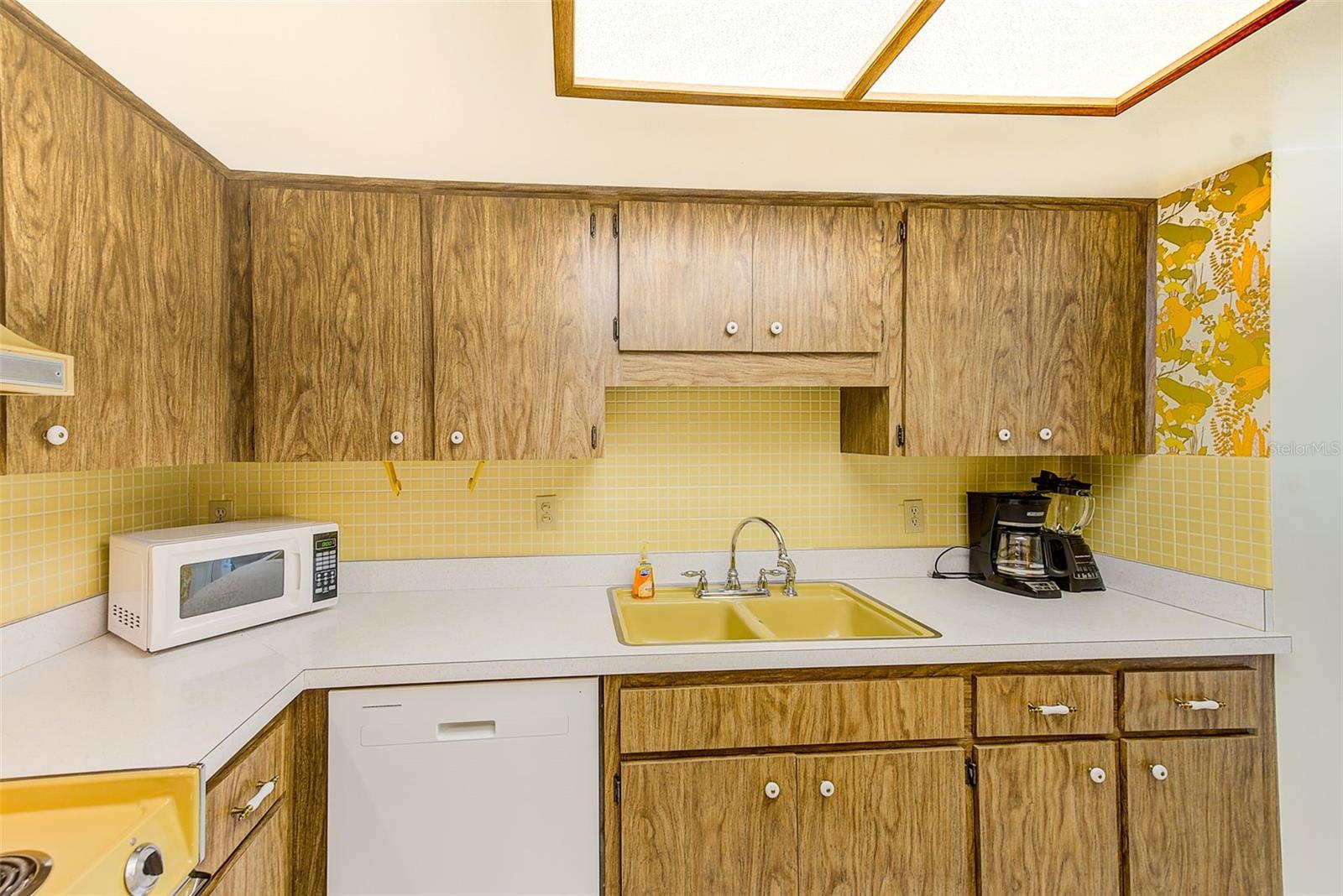 Image 30 of 63 For 10216 Regal Drive 705