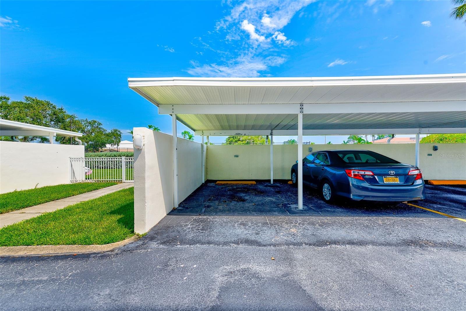 Image 32 of 63 For 10216 Regal Drive 705