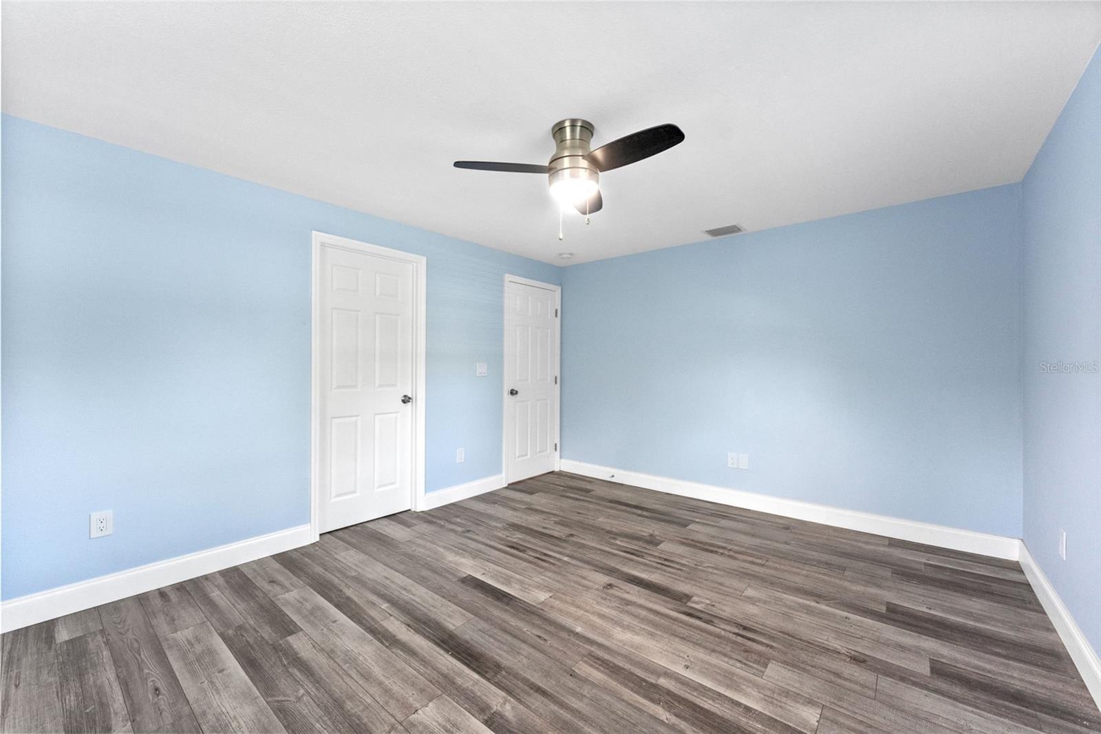 Image 13 of 34 For 5105 Tangerine Avenue S