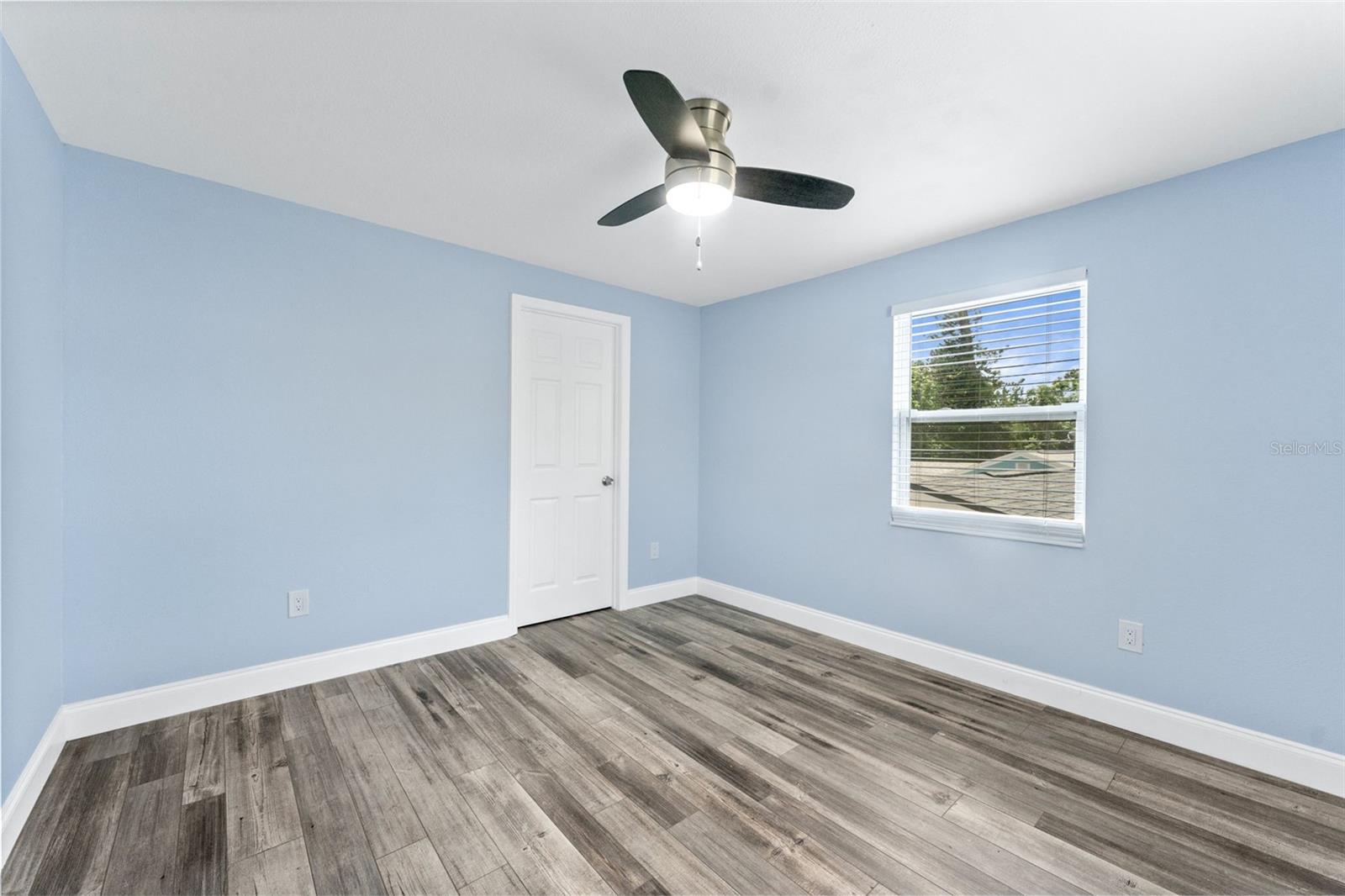 Image 17 of 34 For 5105 Tangerine Avenue S