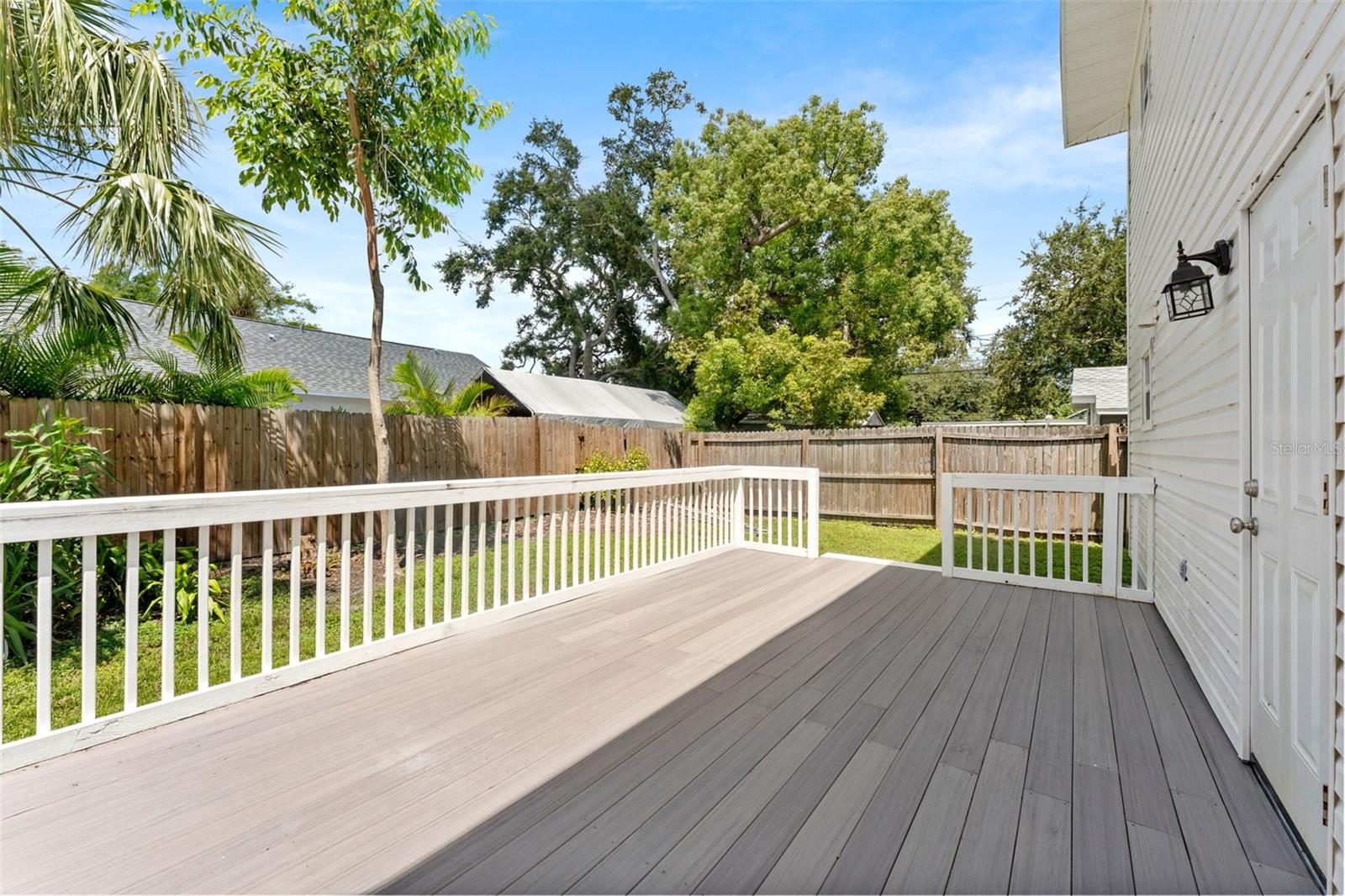 Image 23 of 34 For 5105 Tangerine Avenue S