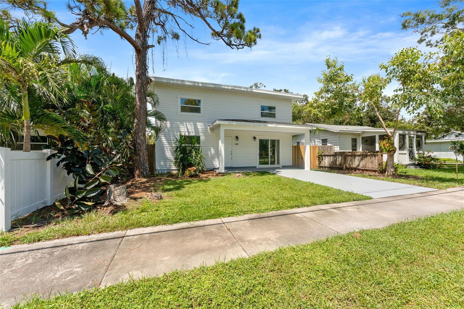 Image 32 of 34 For 5105 Tangerine Avenue S