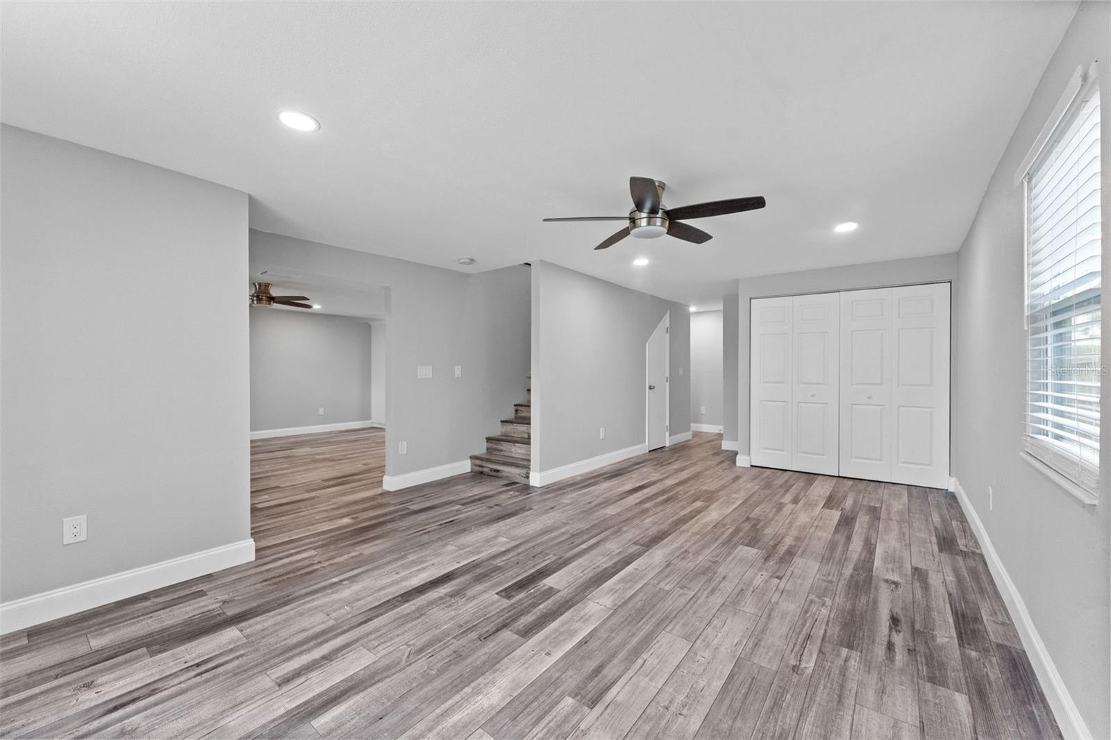 Image 8 of 34 For 5105 Tangerine Avenue S
