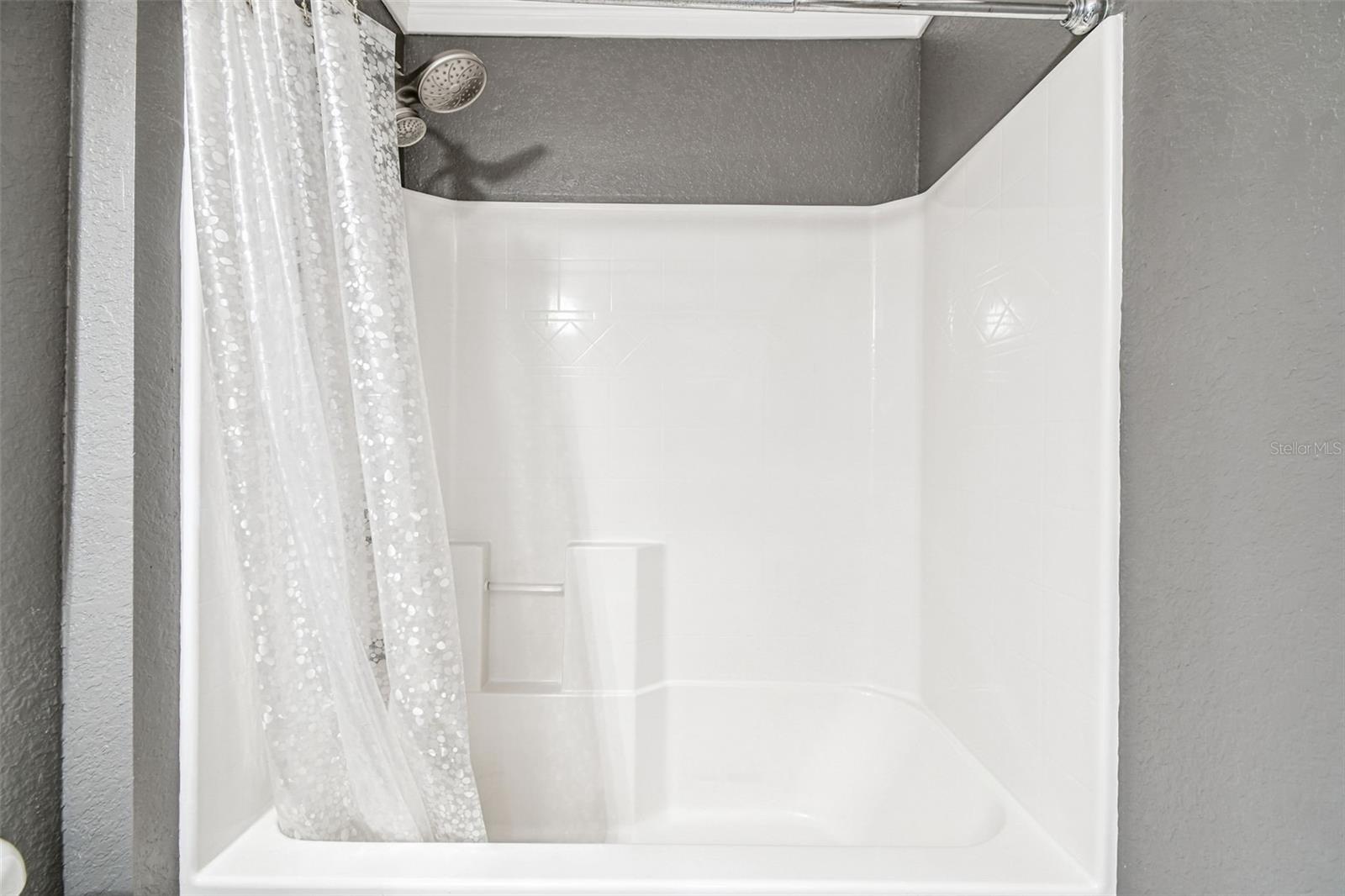 Image 18 of 75 For 14344 Edinburgh Moor Drive